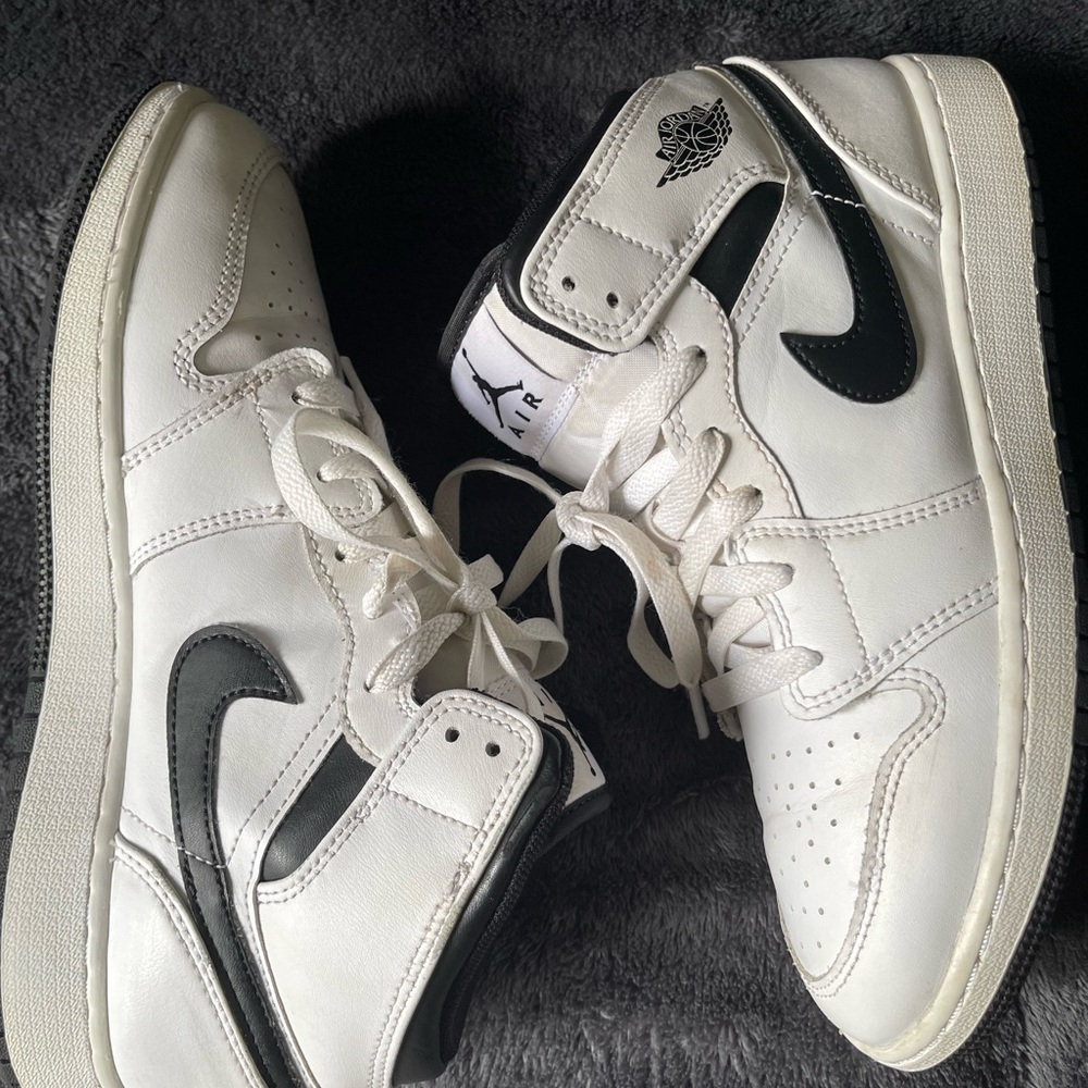 Nike Black and Gray Sneakers